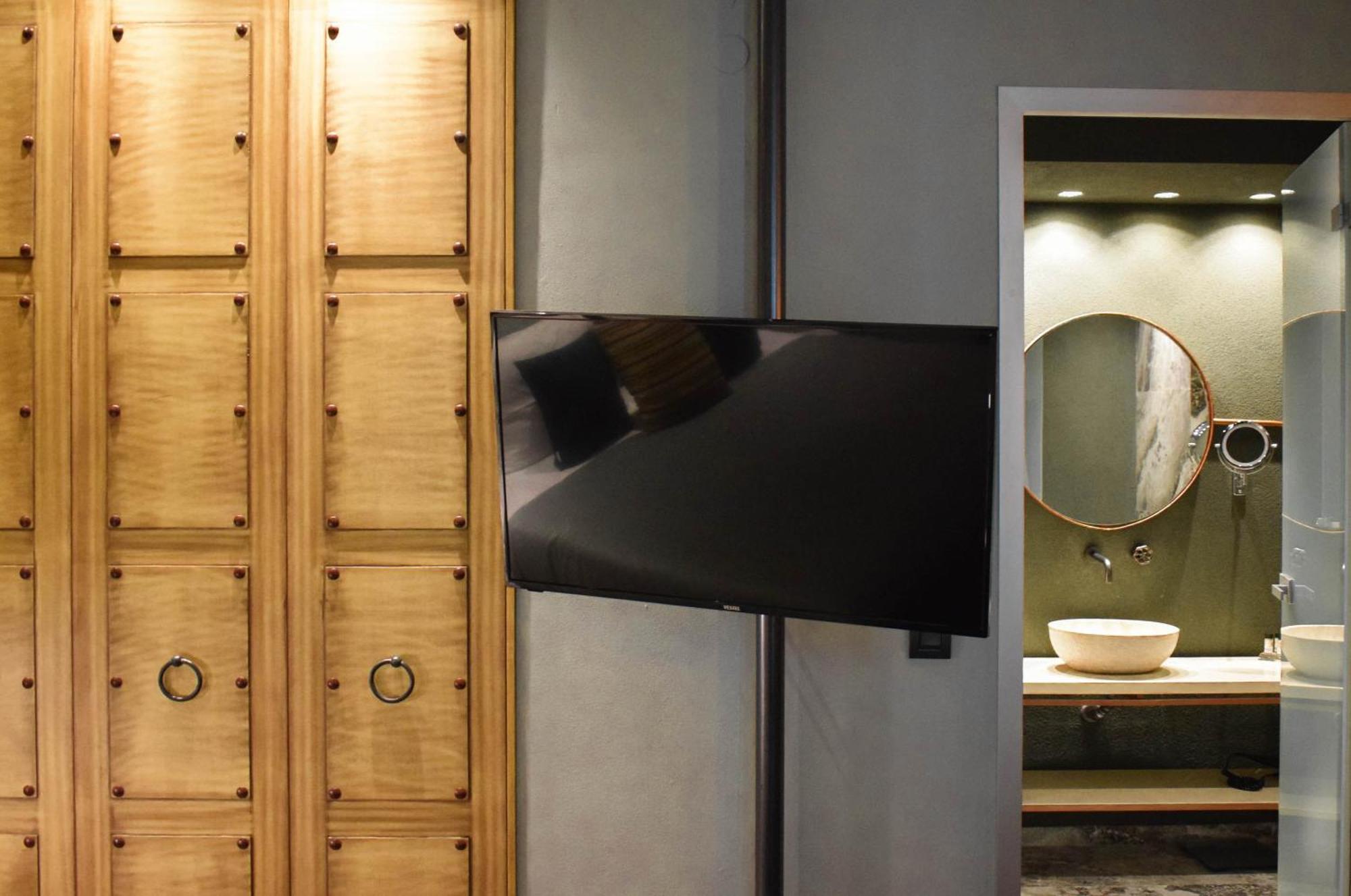 Pagopoieion - Adults Only Suites Heraklion  Exterior photo